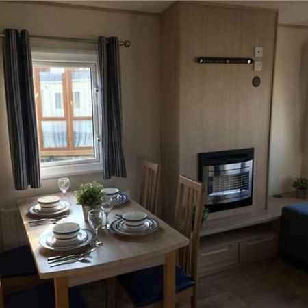 8 Berth Caravan At Parkdean Camber Sands Exterior foto